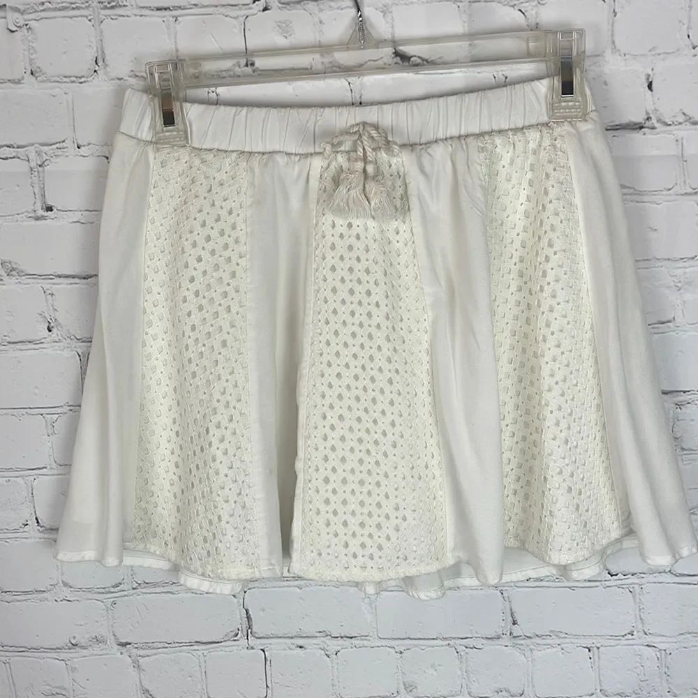 Xhiliartion Lined White Skirt Girls Size Large (10/12)